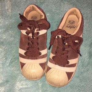 Vintage cloggy tennis shoes
